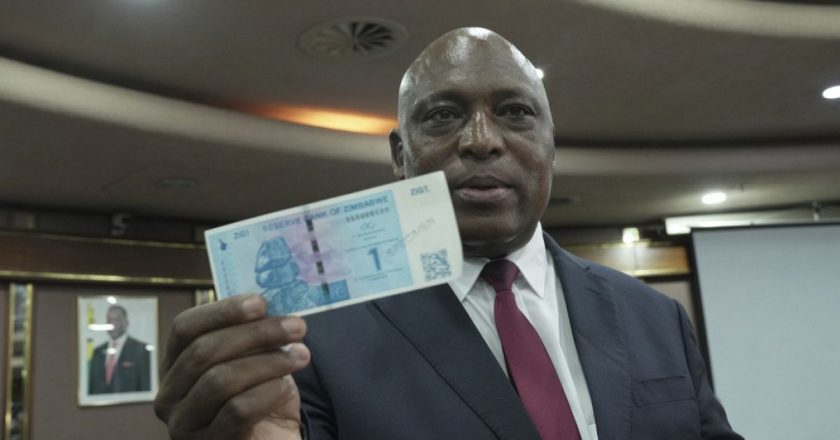 Yüksek enflasyonla boğuşan Zimbabwe, altına ve dövize endeksli yeni para birimini uygulamaya koydu