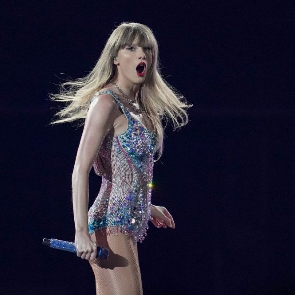 Taylor Swift'in İngiliz hayranları bir milyon avrodan fazla dolandırıldı