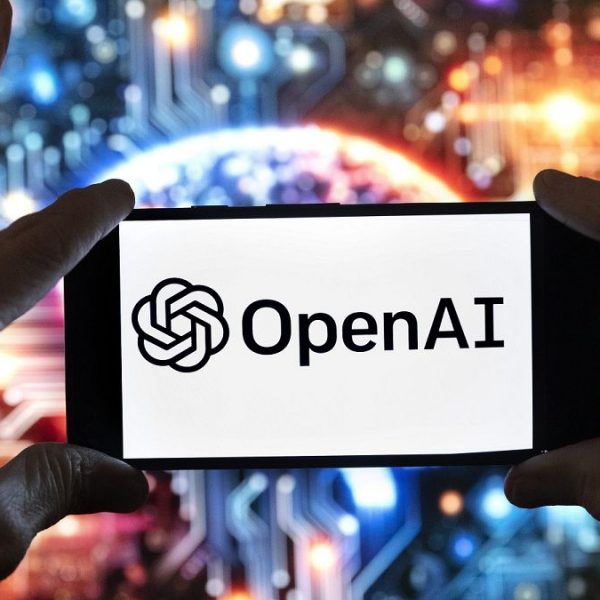 OpenAI, yazılı komutlardan anında videolar oluşturabilen en yeni yapay zeka aracı Sora'yı tanıtıyor