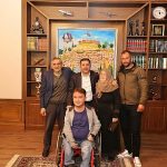 31 Mart yerel seçimlerinde yeniden Nevşehir Belediye Başkanı seçilen Rasim Arı, belediye hizmetlerine ilişkin saha araştırmalarını sürdürürken tebrikleri kabul ediyor – GÜNDEM
