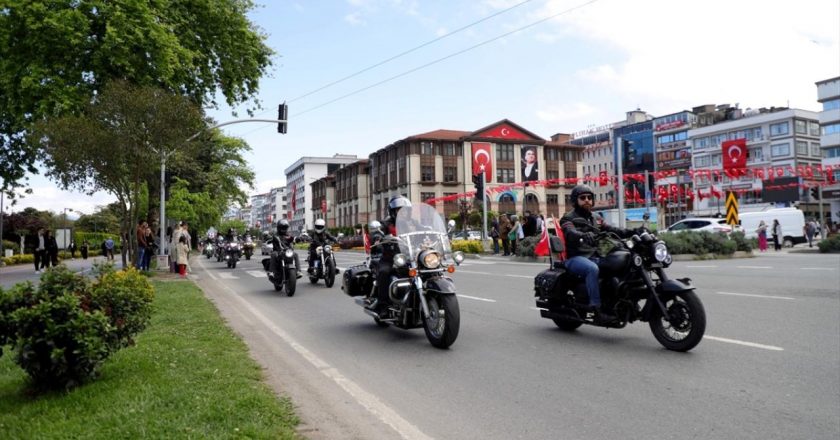 19 Mayıs Atatürk'ü Anma, Gençlik ve Spor Bayramı Ordu'da konvoyla kutlandı