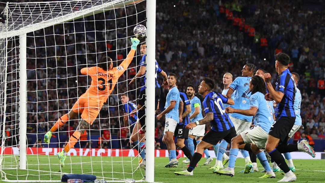 Muslera boşluğunu doldurmak isteyen Galatasaray, aradığı kaleciyi buldu, İngiliz deviyle masaya oturdu! Her konuda bir anlaşmaya varıldı 2