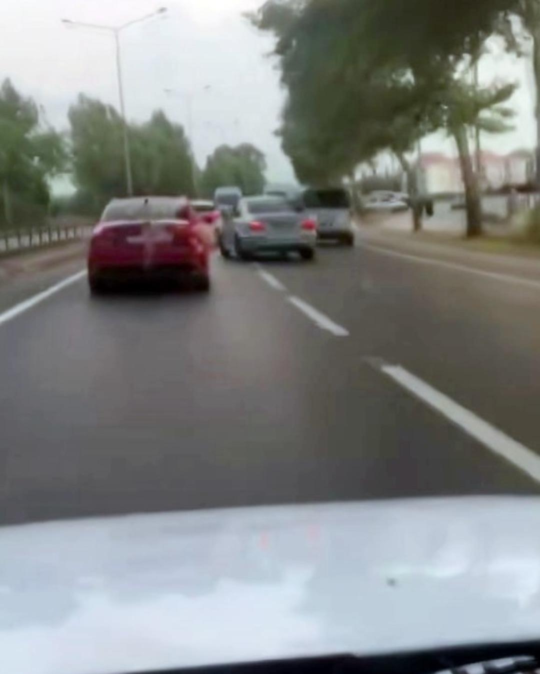 Düğün konvoyu Costa 2'ye attığı makas 2