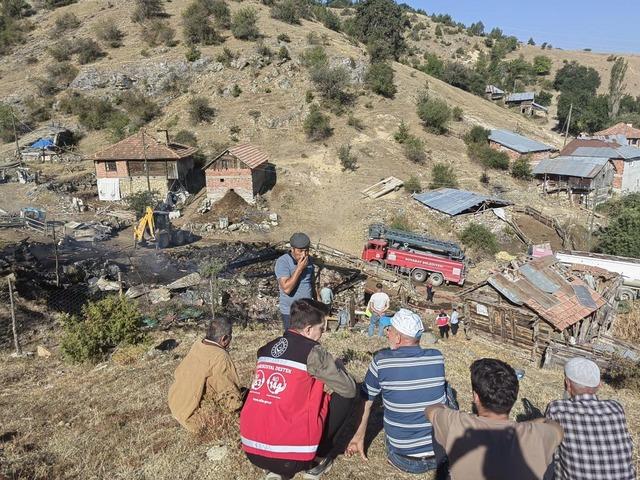 Sinop 2'deki yangın kurbanı kurbanı için psikososyal destek