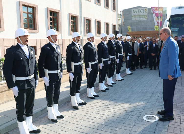 Başkan Erdoğan, Malatya'da tamamlanan valilikteki yeni binanın açılış törenine katıldı
