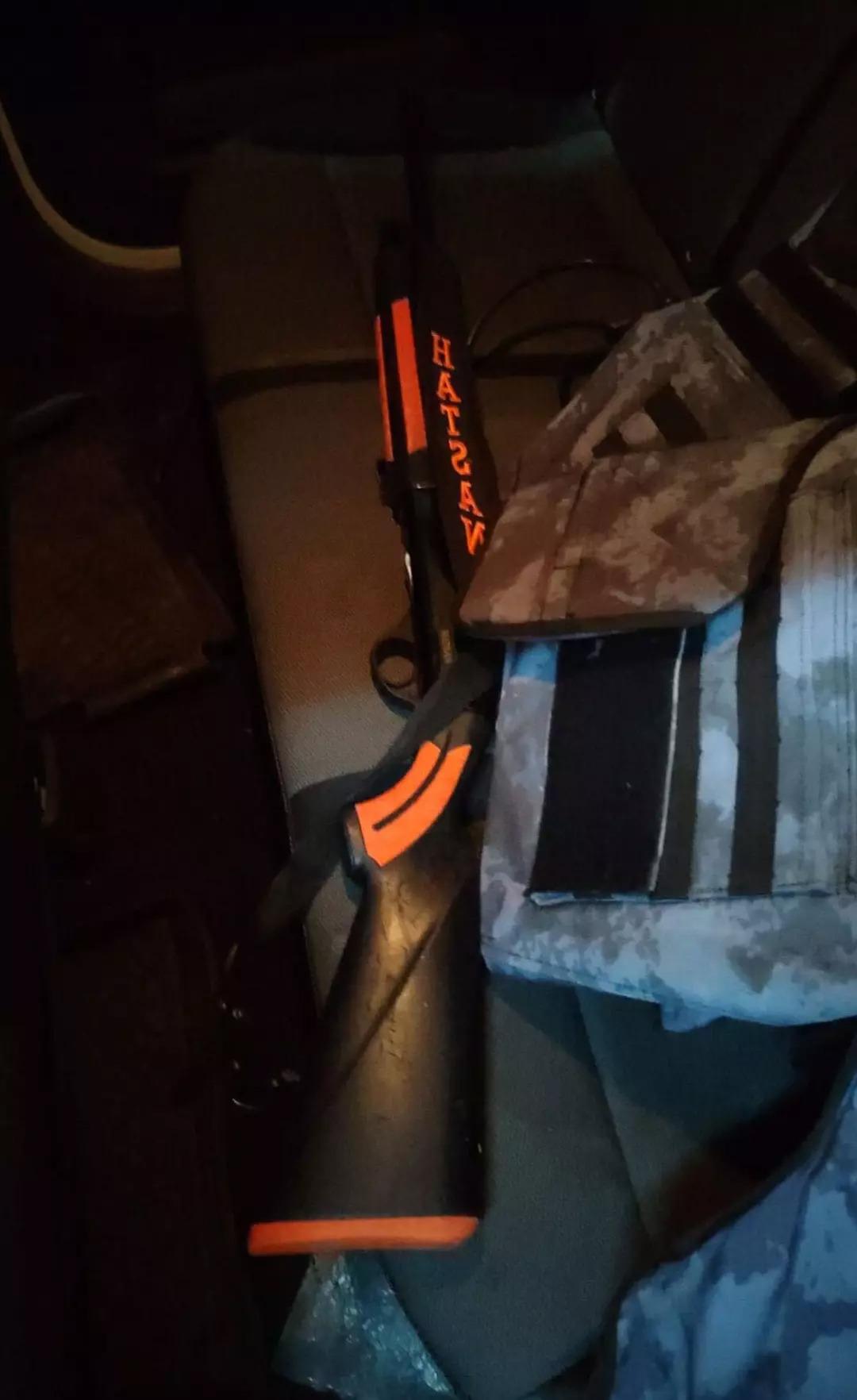 Polis katili böyle eğitildi! Babasının sosyal medyası ağzı açık paylaşıyor: ağızda ölü kuş, elinde oyuncak tabancası ... 2