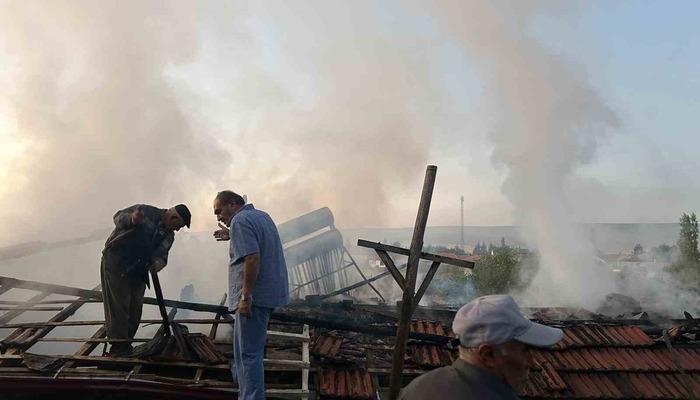 Alevlere teslim olan ev kullanılamaz hale geldi