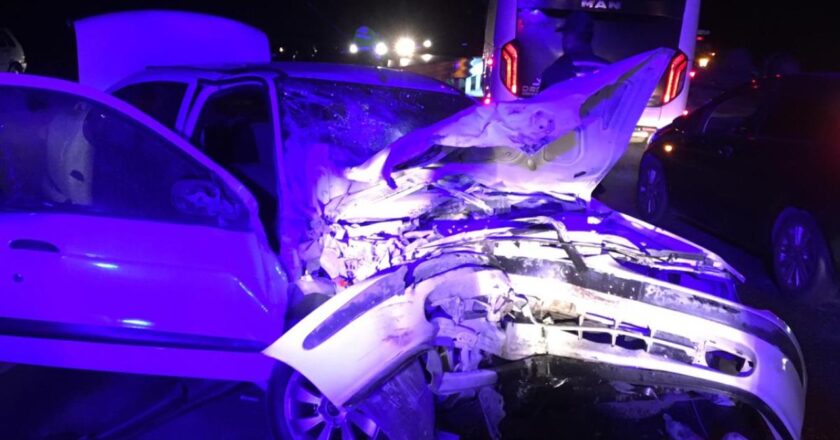 Traktör Kastamonu'da bir araba ile çatıştı: 1 ölü, 5 yaralı