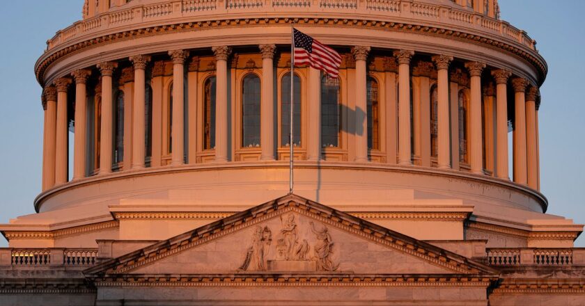 Demokratlar ve Cumhuriyetçiler arasında gerçekleşme: Amerika Birleşik Devletleri hükümetinde kapanması ne kadar süre olabilir?