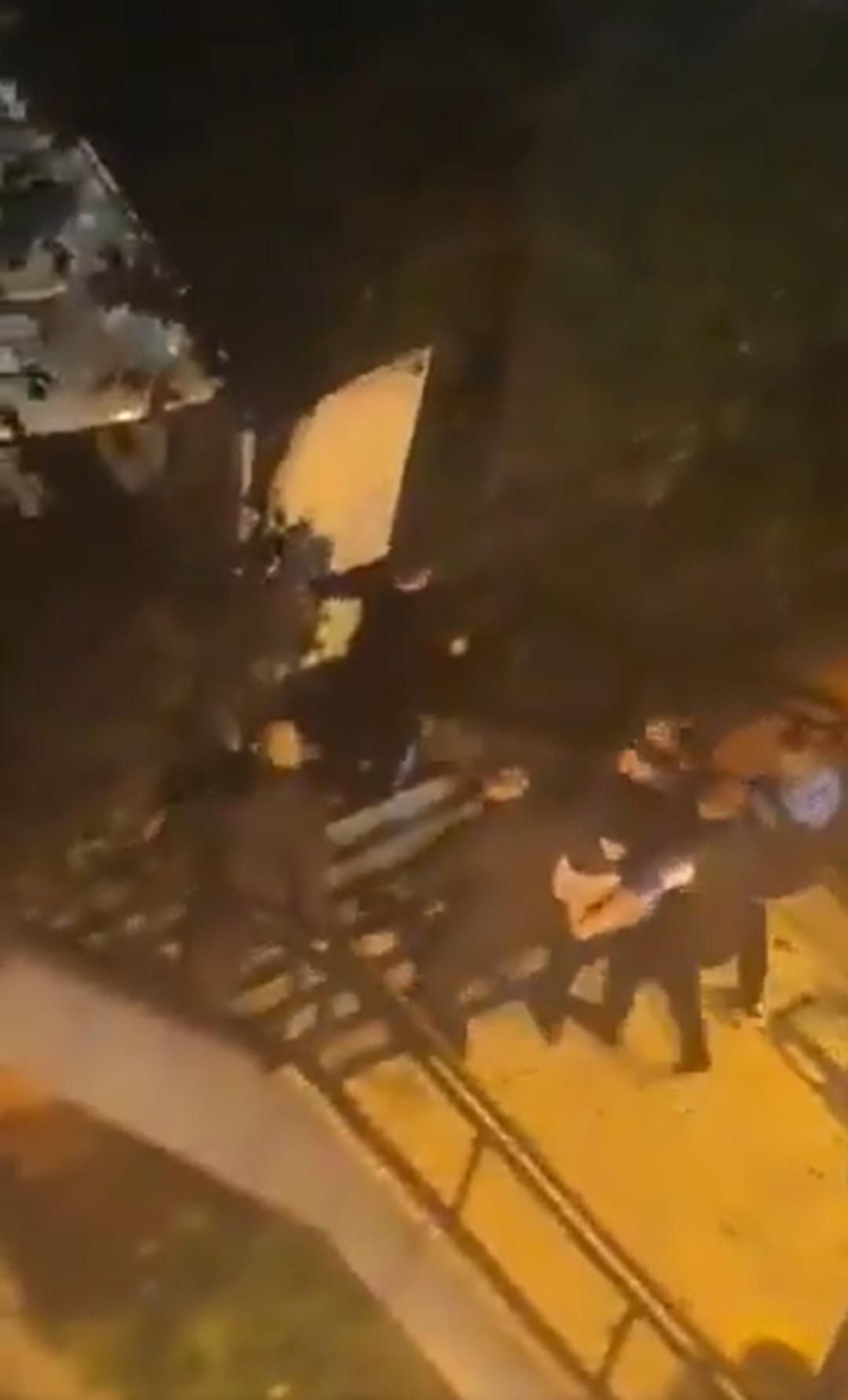 Beyzbol sopalarıyla saldırıya hazırlanıyorlardı! Karadağ'da Türk vatandaşlarına öfke artıyor: Polis 8 Türk'e de el koydu